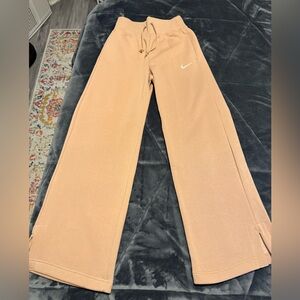 NWT Nike Tan High-Waisted Wide Leg Phoenix Fleece Sweatpants